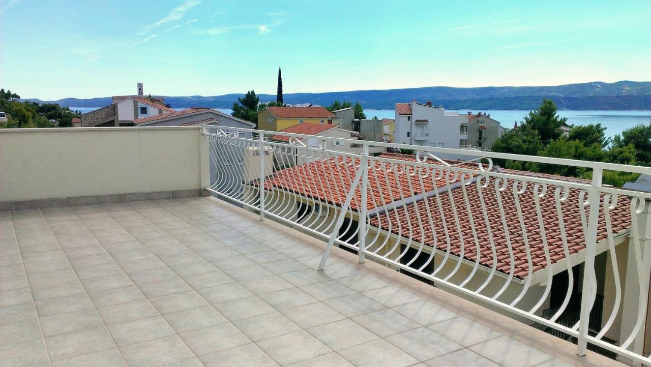 Apartments Marko Nemira Omiš Екстериор снимка